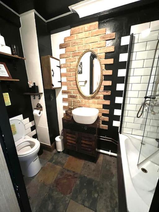 Apartment - Quirky Me1 Rochester  Luaran gambar